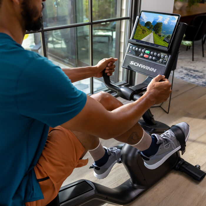 590R Recumbent Bike image number 4