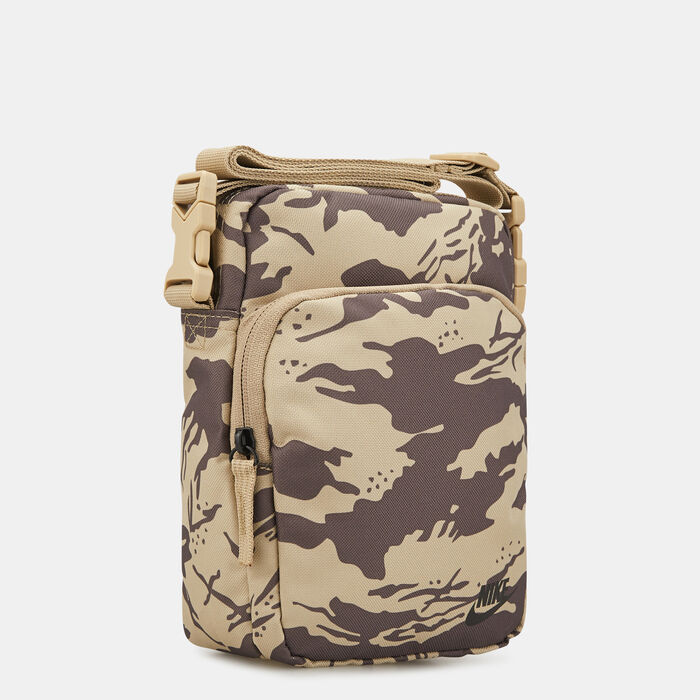 Men’s Heritage Camo Crossbody Bag Men’s Heritage Camo Crossbody Bag image number 2
