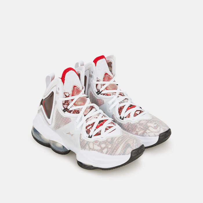 Kids’ LeBron 19 Basketball Shoe (Older Kids) Kids’ LeBron 19 Basketball Shoe (Older Kids) image number 2