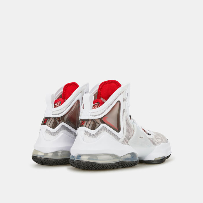 Kids’ LeBron 19 Basketball Shoe (Older Kids) Kids’ LeBron 19 Basketball Shoe (Older Kids) image number 3