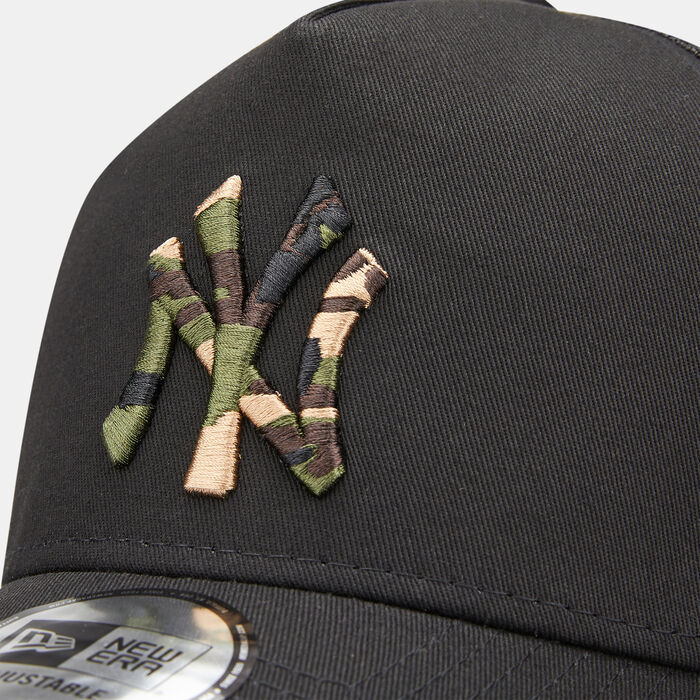 Men's New York Yankees Camo Infill Black A-Frame Trucker Cap Men's New York Yankees Camo Infill Black A-Frame Trucker Cap image number 2