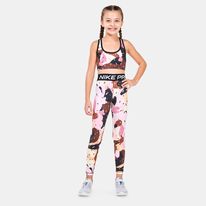 Kids' Swoosh Reversible Sports Bra (Older Kids) Kids' Swoosh Reversible Sports Bra (Older Kids) image number 2