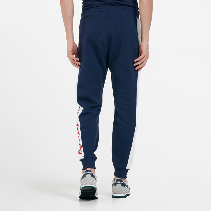 Men's Training Essentials Linear Graphic Sweatpants Men's Training Essentials Linear Graphic Sweatpants image number 1