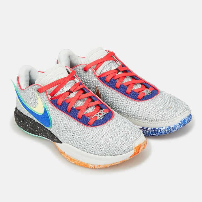 Men's LeBron XX Basketball Shoe Men's LeBron XX Basketball Shoe image number 2