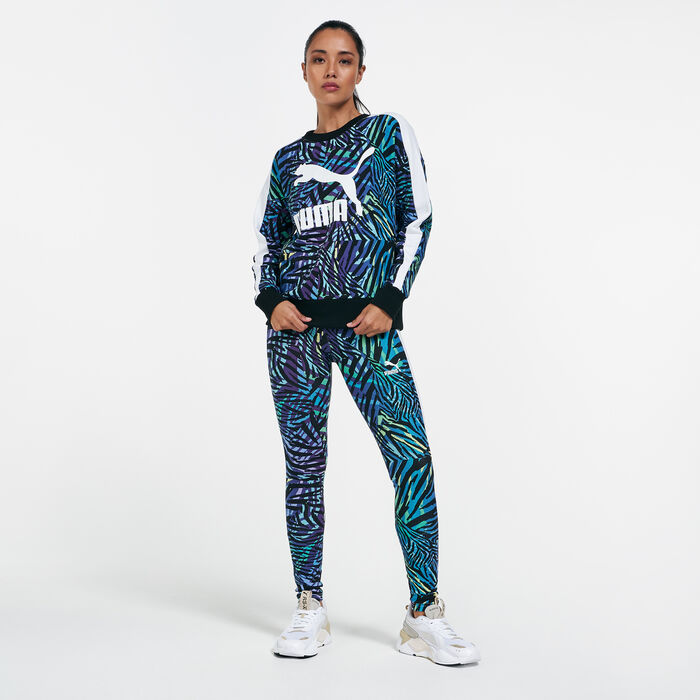 Women's Classics Graphic Sweatshirt Women's Classics Graphic Sweatshirt image number 2