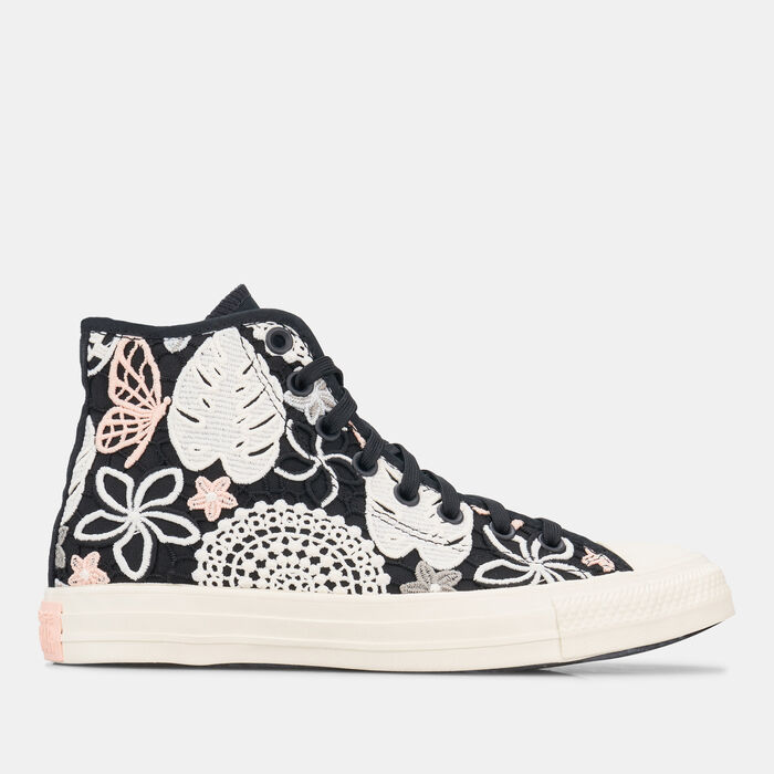 Women's Chuck Taylor All Star Shoes Women's Chuck Taylor All Star Shoes image number 0