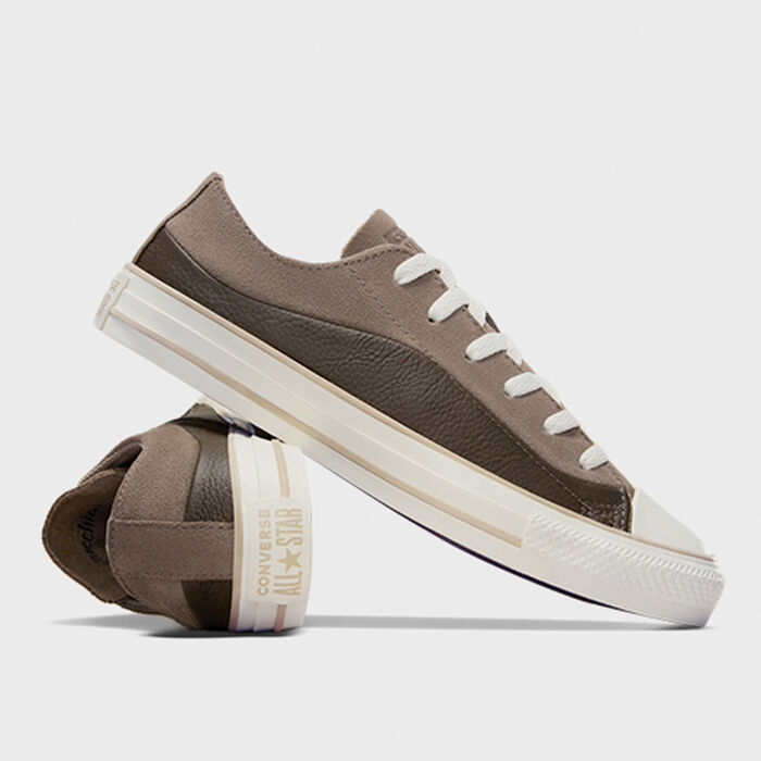 Chuck Taylor All Star Unisex Shoes Chuck Taylor All Star Unisex Shoes image number 1
