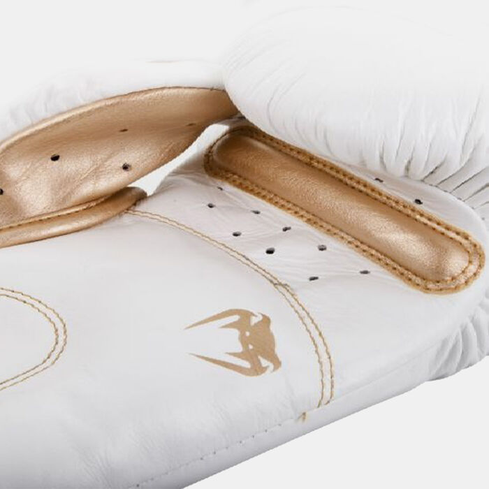 Giant 3.0 Boxing Gloves (16 oz) Giant 3.0 Boxing Gloves (16 oz) image number 3