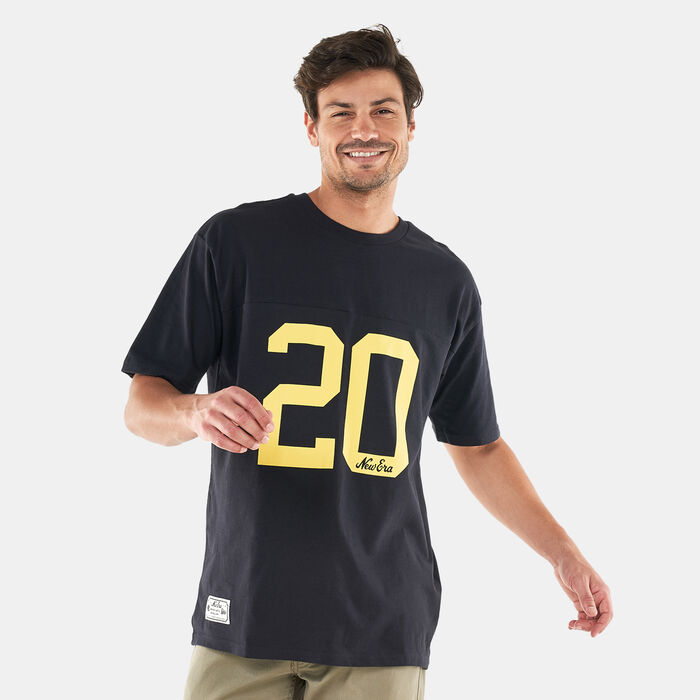 Men's Pinstripe White Oversized T-Shirt Men's Pinstripe White Oversized T-Shirt image number 0